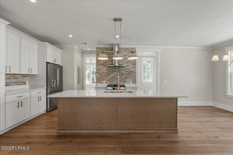 2204 National Street Photo 8