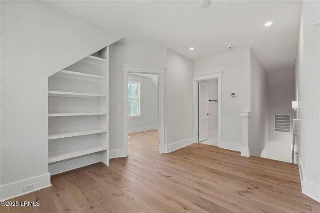 2206 National Street Photo 14