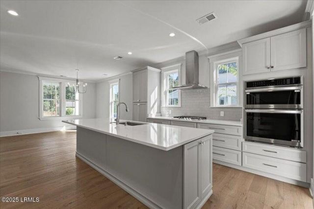 2206 National Street Photo 6