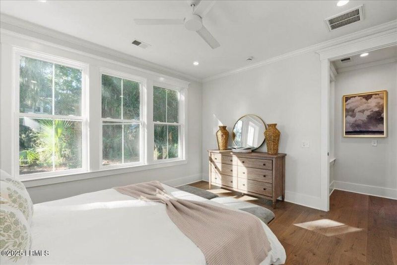 2200 National Street Photo 14