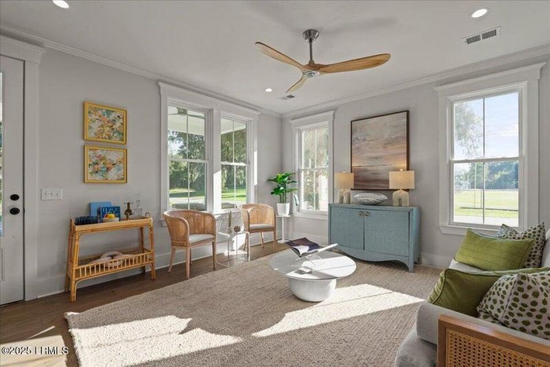 2200 National Street Photo 5