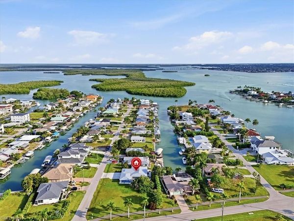 108 San Salvador ST, NAPLES, FL 34113