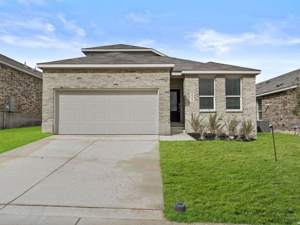 4999 Mission Tejas Road, Marion, TX 78124