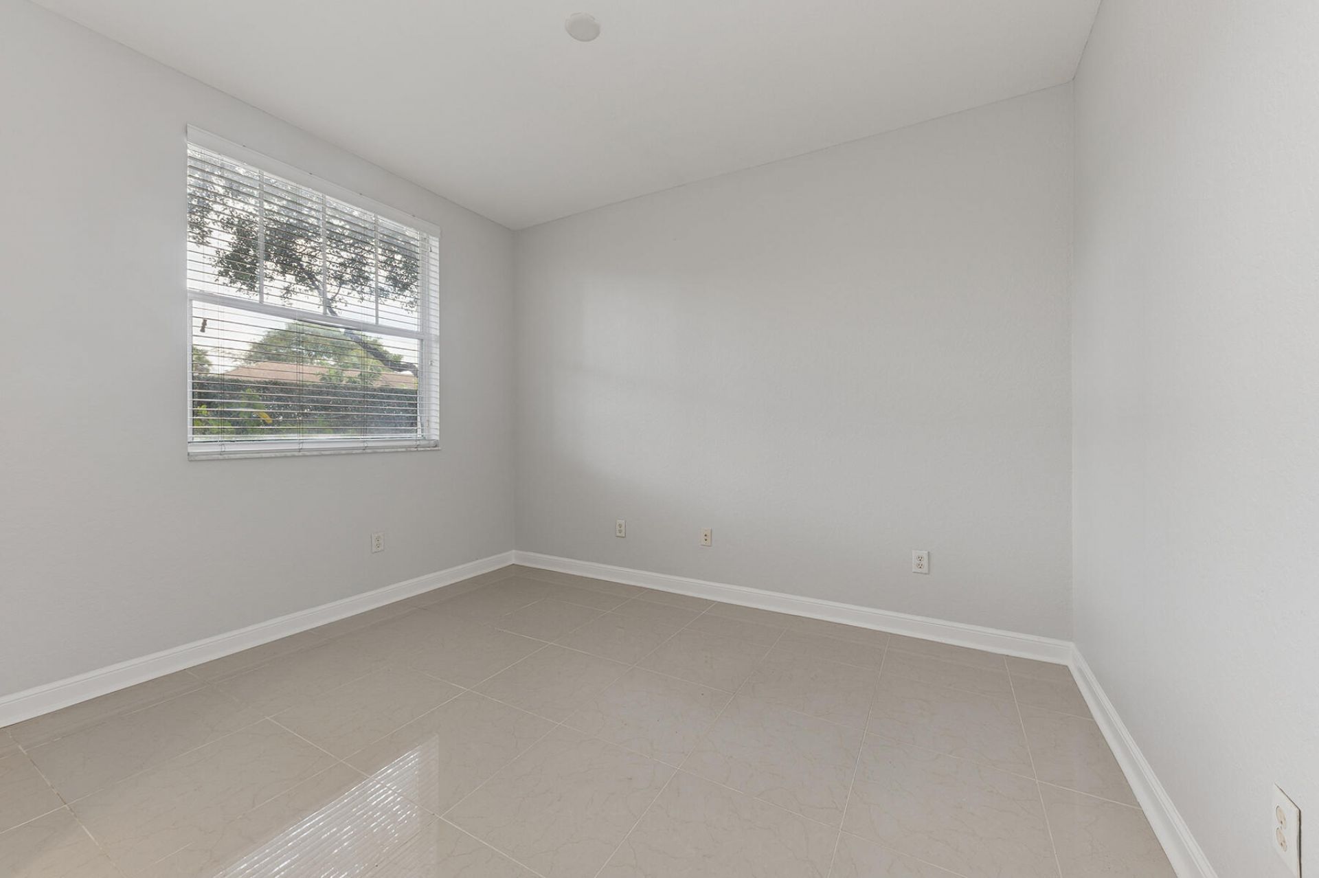 630 Amador Lane, Unit 2, West Palm Beach, FL 33401 Photo