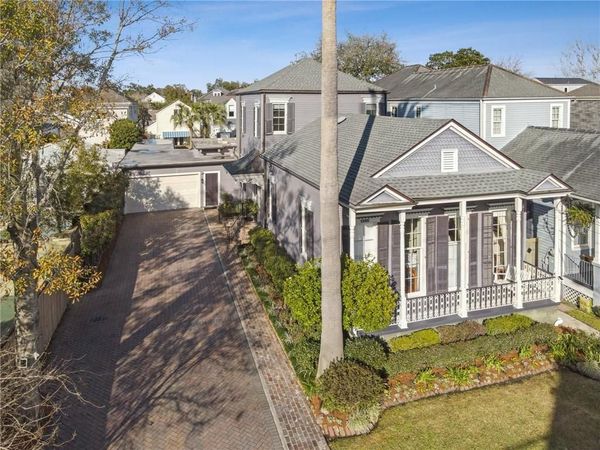 5933 CAMP Street, New Orleans, LA 70115