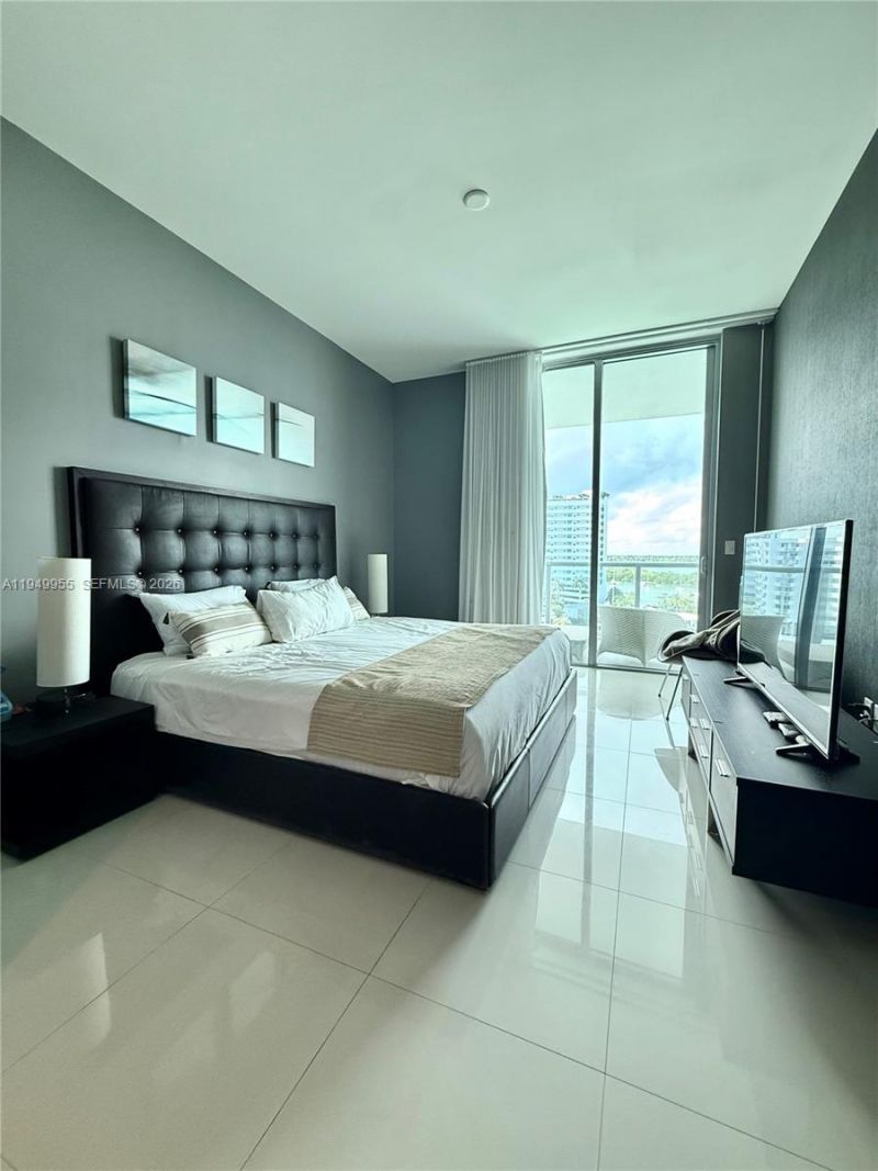 7928 East Dr, Unit 905, North Bay Village, FL 33141 Photo