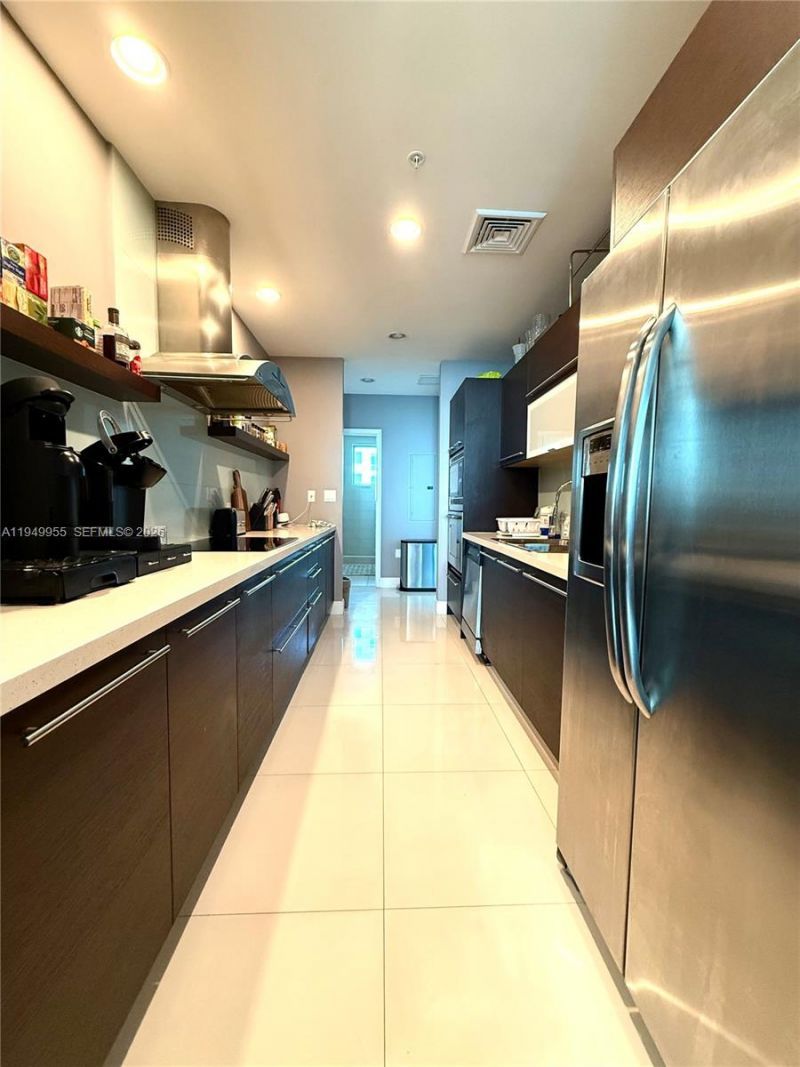 7928 East Dr, Unit 905, North Bay Village, FL 33141 Photo