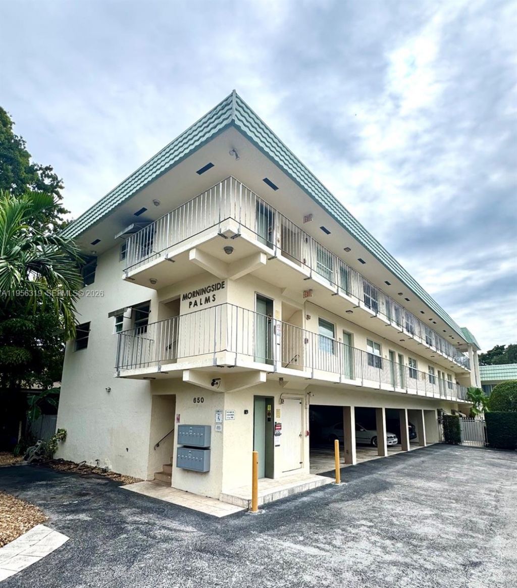 650 NE 61st St, Unit 36, Miami, FL 33137 Photo