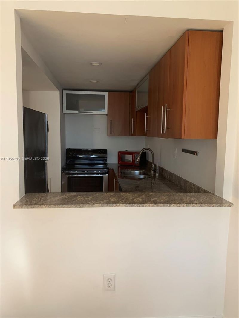 650 NE 61st St, Unit 36, Miami, FL 33137 Photo