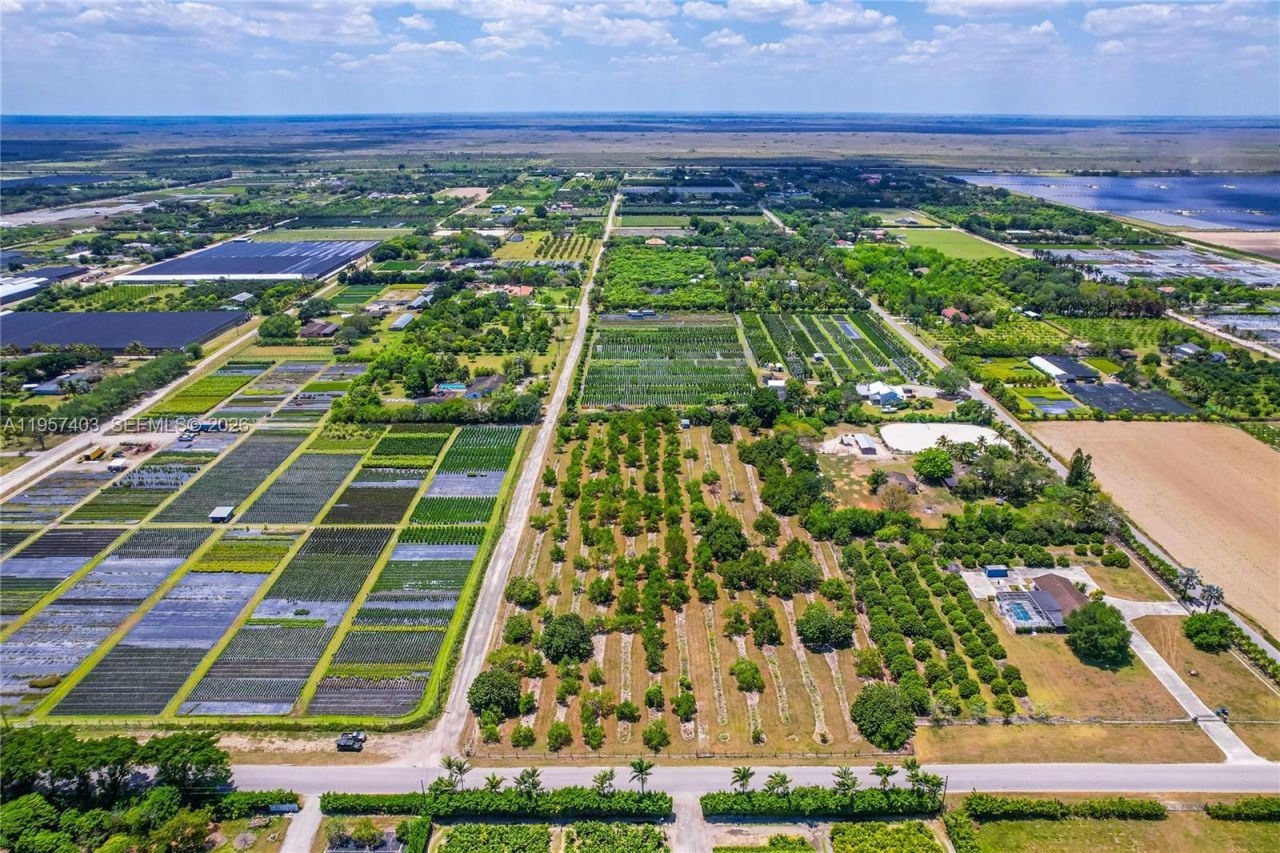 254xx SW 217ave , Homestead, FL 33031 Photo