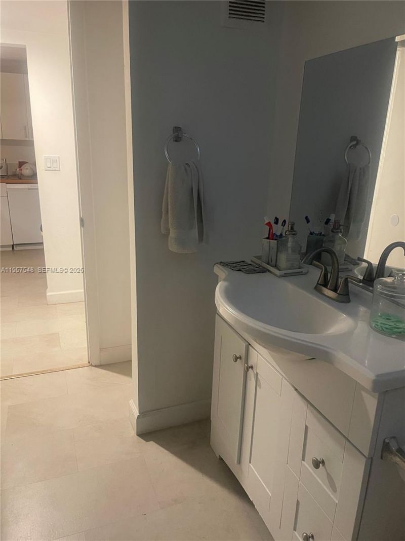 10525 SW 112th Ave, Unit 315, Miami, FL 33176 Photo