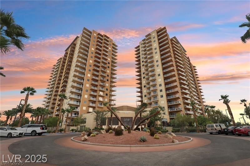 8255 Las Vegas Boulevard, Unit 619, Las Vegas, NV 89123 Main Photo