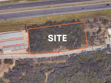 4909 Brentwood Stair Road, Fort Worth, TX 76103