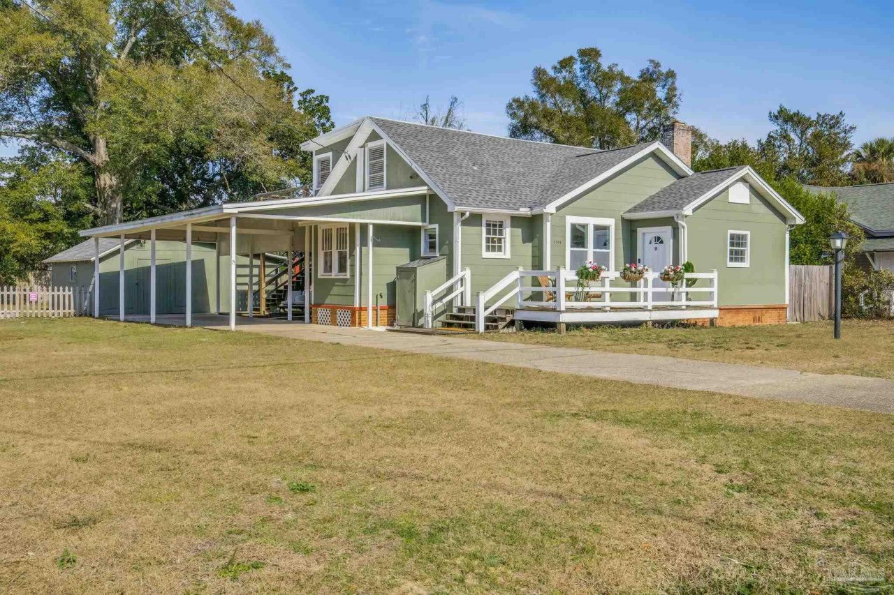 1306 Poppy Ave, Pensacola, FL 32507 Main Photo