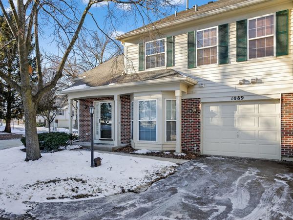 1089 Quaker Hill Court, Unit 1089, Elgin, IL 60120