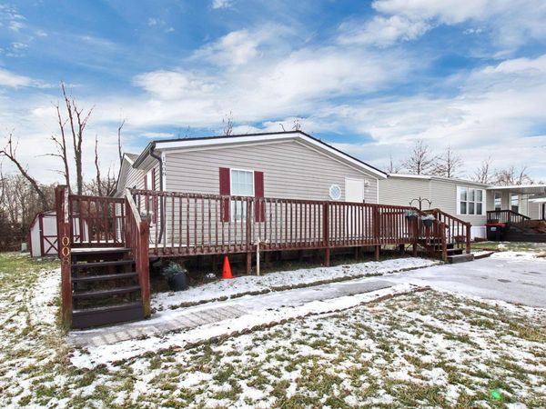 1100 Thornwood Drive SW, Unit 1008, Heath, OH 43056