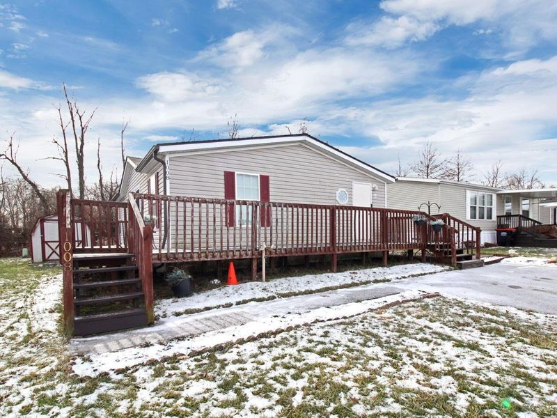 1100 Thornwood Drive SW, Unit 1008, Heath, OH 43056 Photo 1