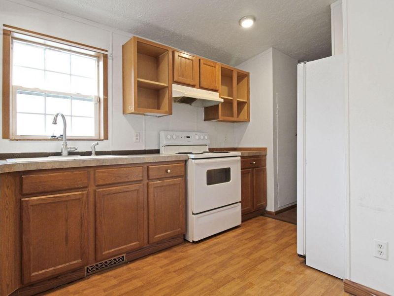 1100 Thornwood Drive SW, Unit 1008, Heath, OH 43056 Photo 12