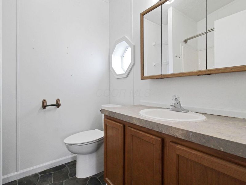 1100 Thornwood Drive SW, Unit 1008, Heath, OH 43056 Photo 9