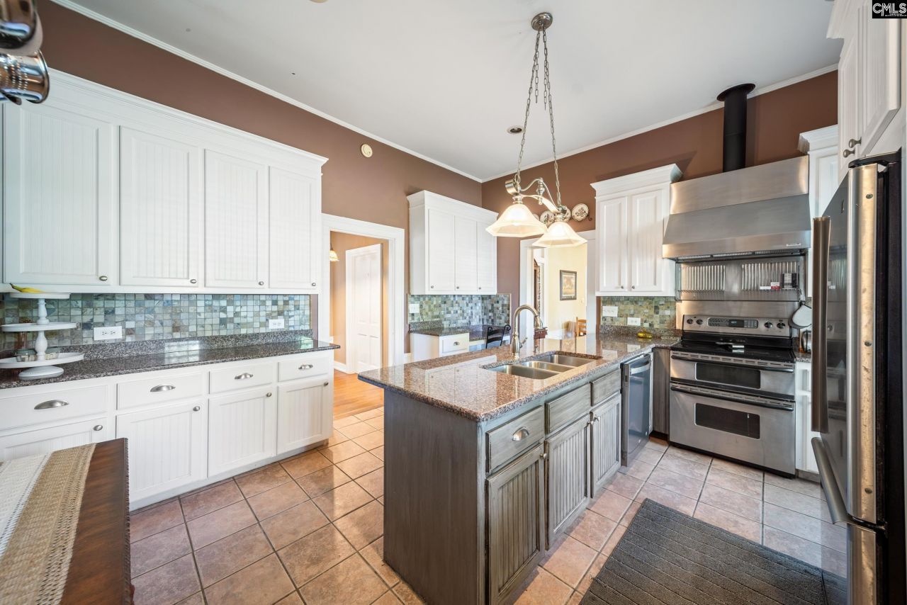 131 Pine Street Photo 8