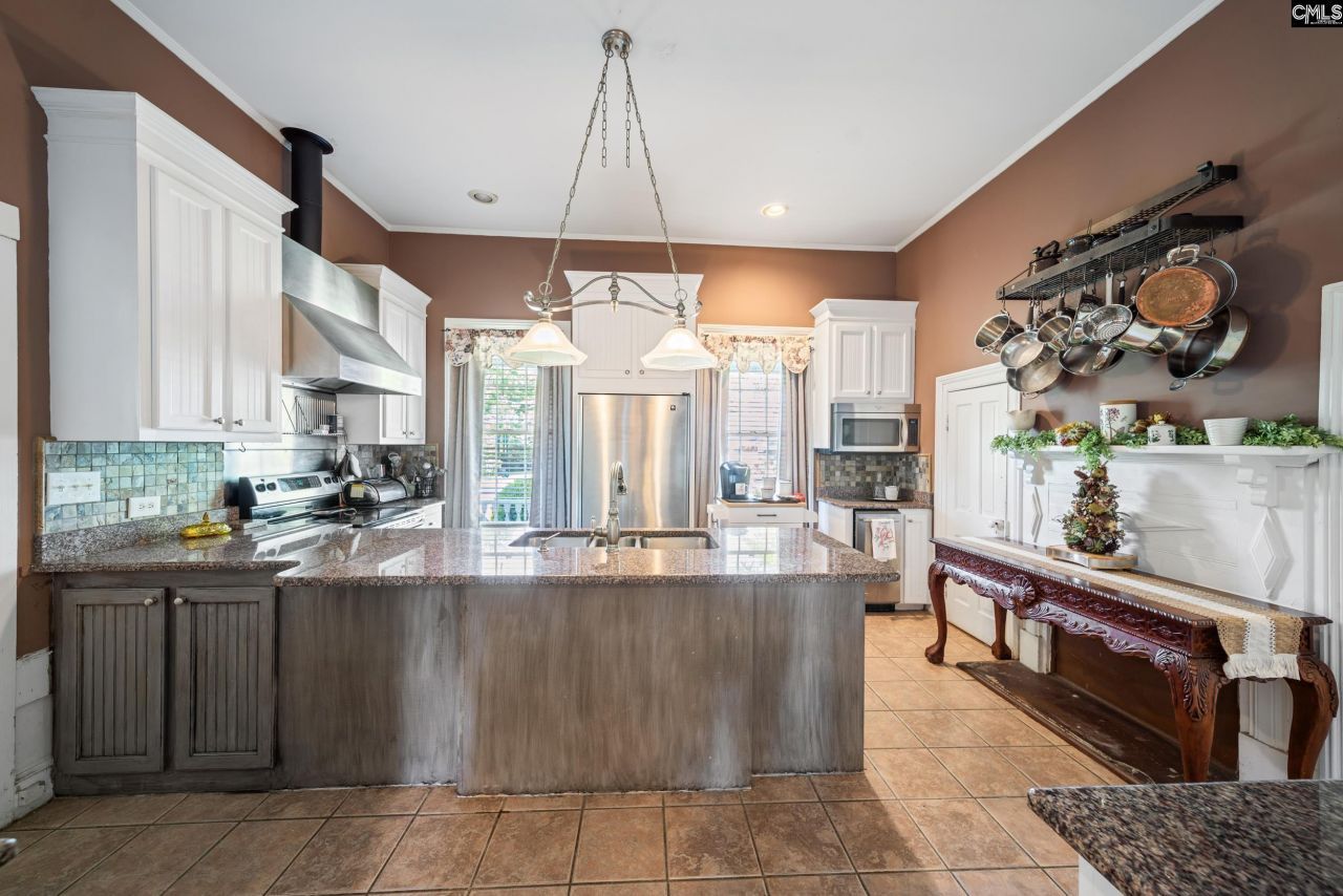 131 Pine Street Photo 9