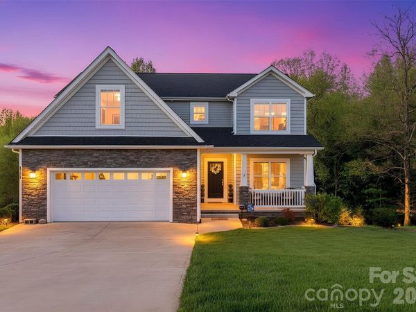 5177 S Oak Circle, Granite Falls, NC 28630