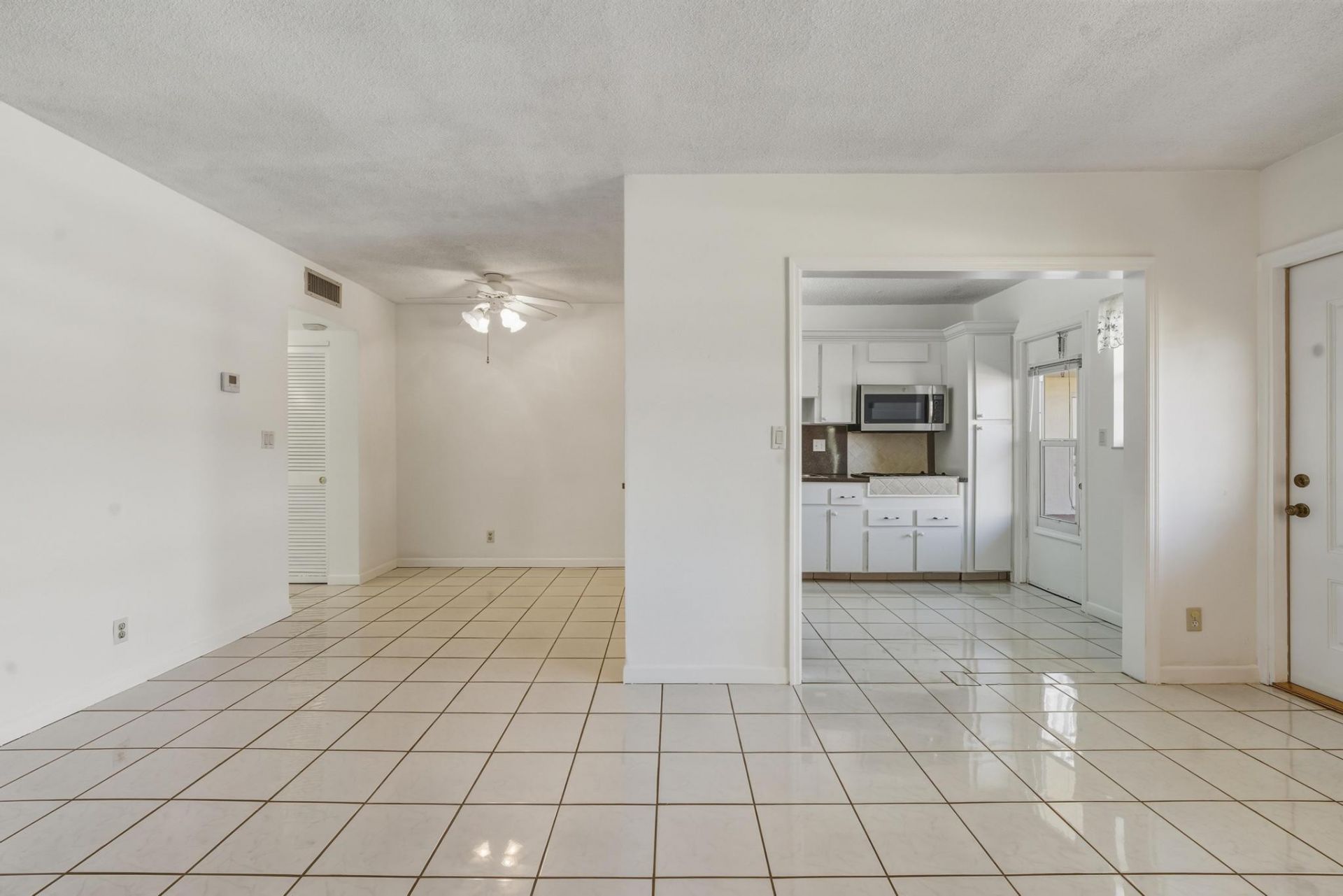 1451 N 12th Court, Unit 8a, Hollywood, FL 33019 Photo