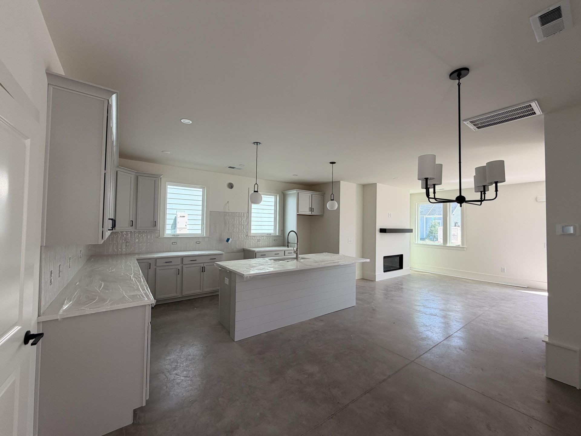 345 Trailmore Lane Photo 9