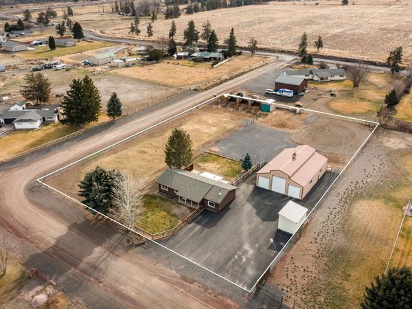 1520 NW Newell Avenue, Terrebonne, OR 97760