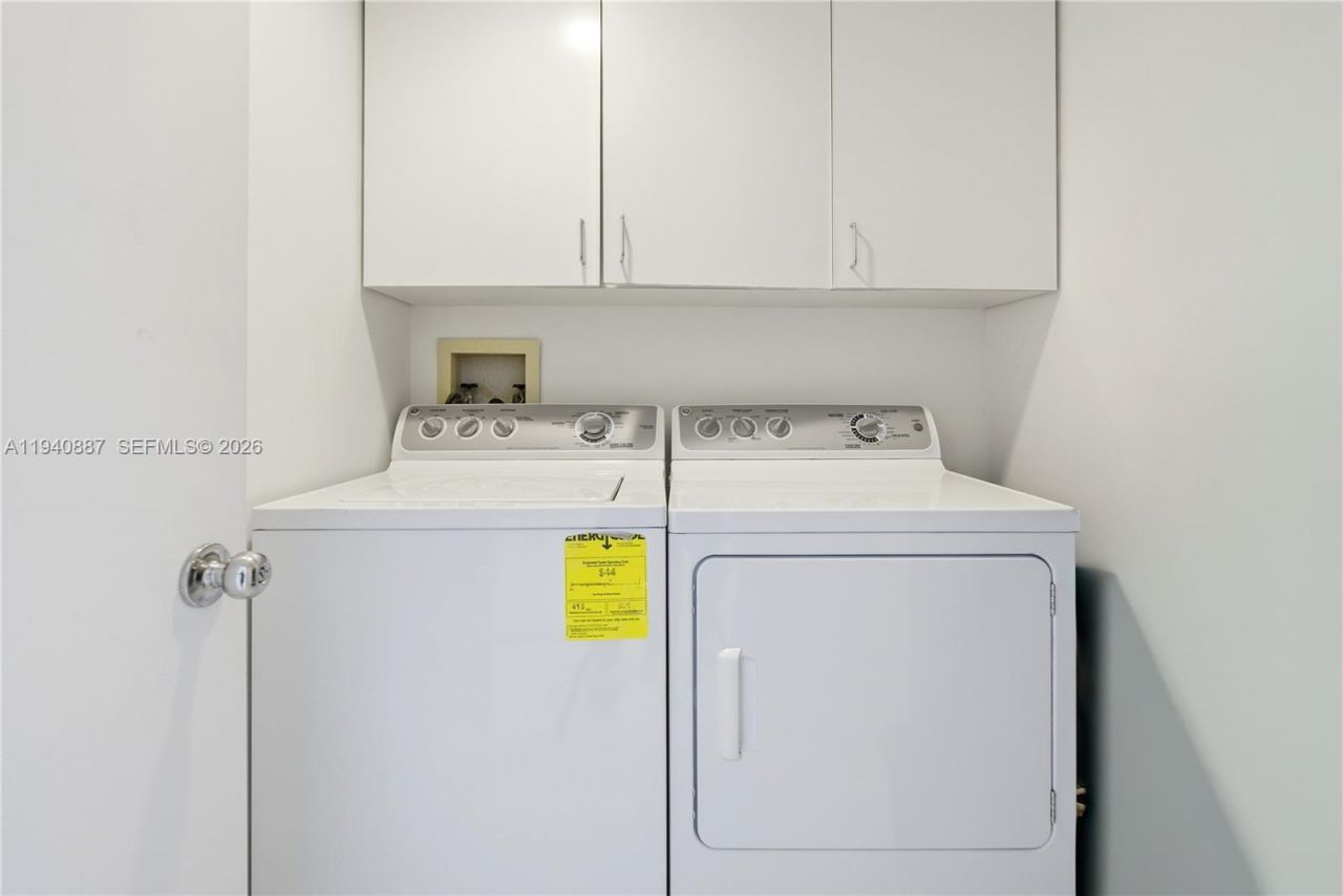 1000 W Island Blvd, Unit 2806, Aventura, FL 33160 Photo