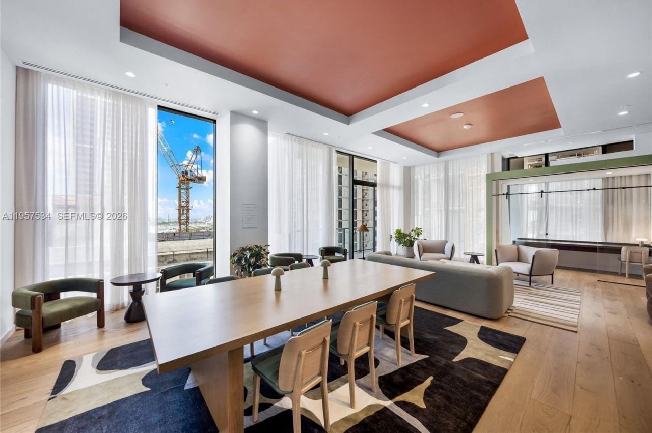 11 NE 6th St, Unit 902, Miami, FL 33132 Photo