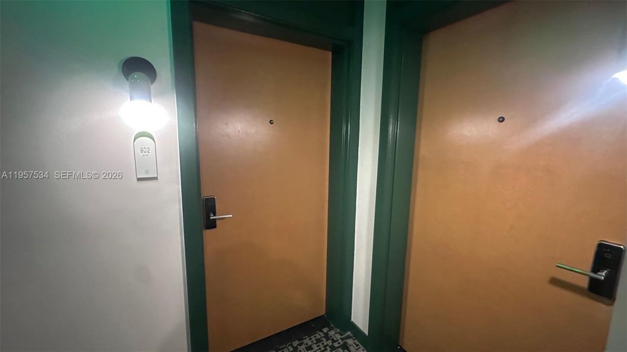 11 NE 6th St, Unit 902, Miami, FL 33132 Photo
