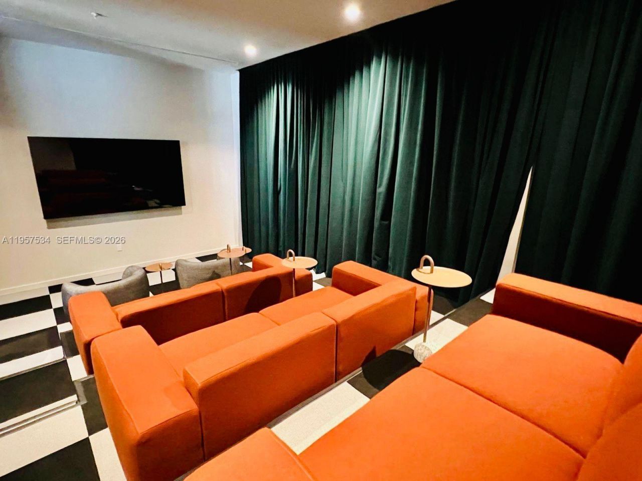 11 NE 6th St, Unit 902, Miami, FL 33132 Photo