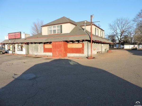 1834 NW Topeka Boulevard, Topeka, KS 66608