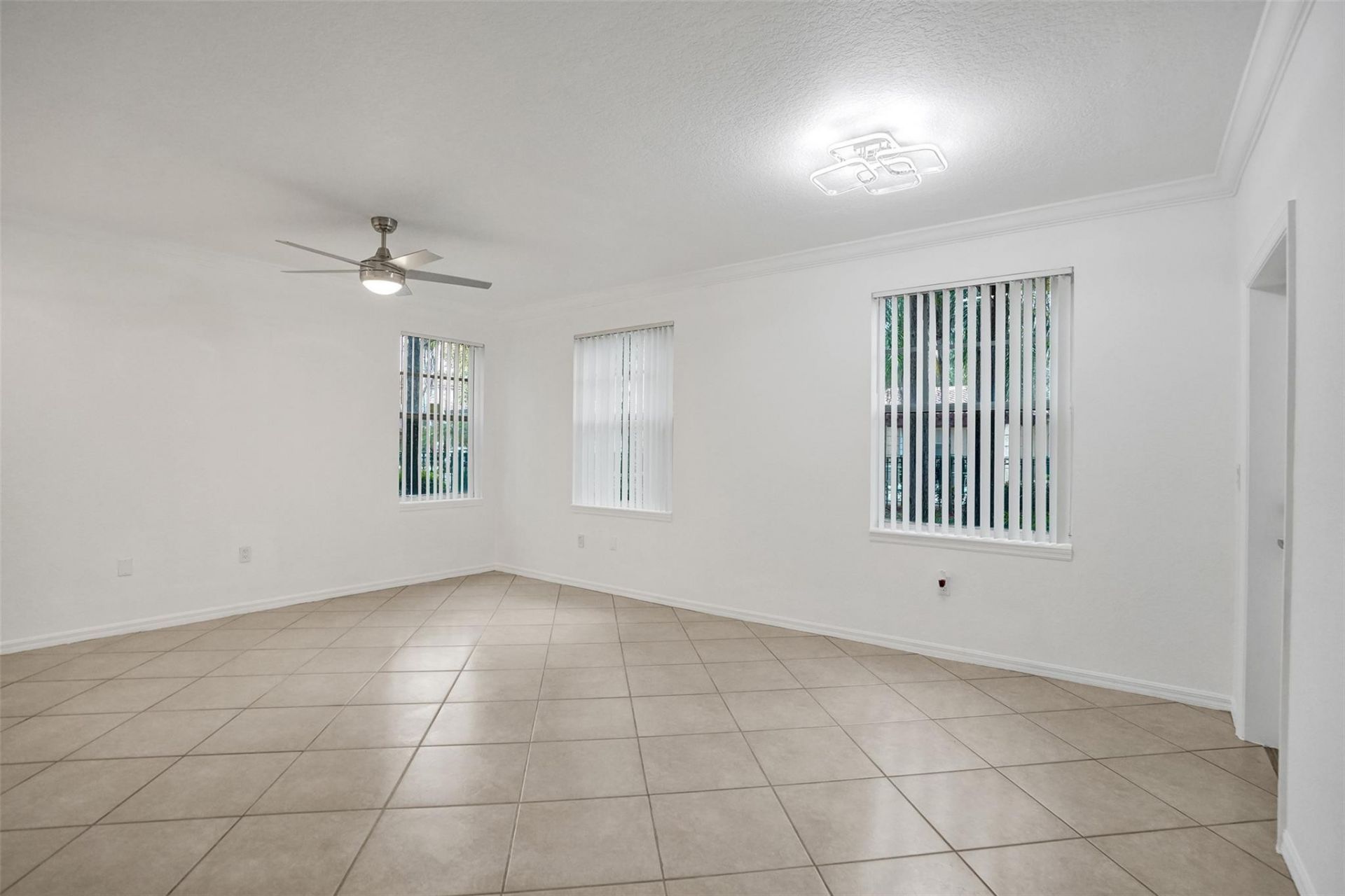 6584 W Sample Road, Unit 6584, Coral Springs, FL 33067 Photo
