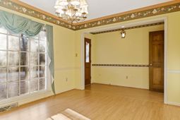 2060 Longwood Drive photo 4