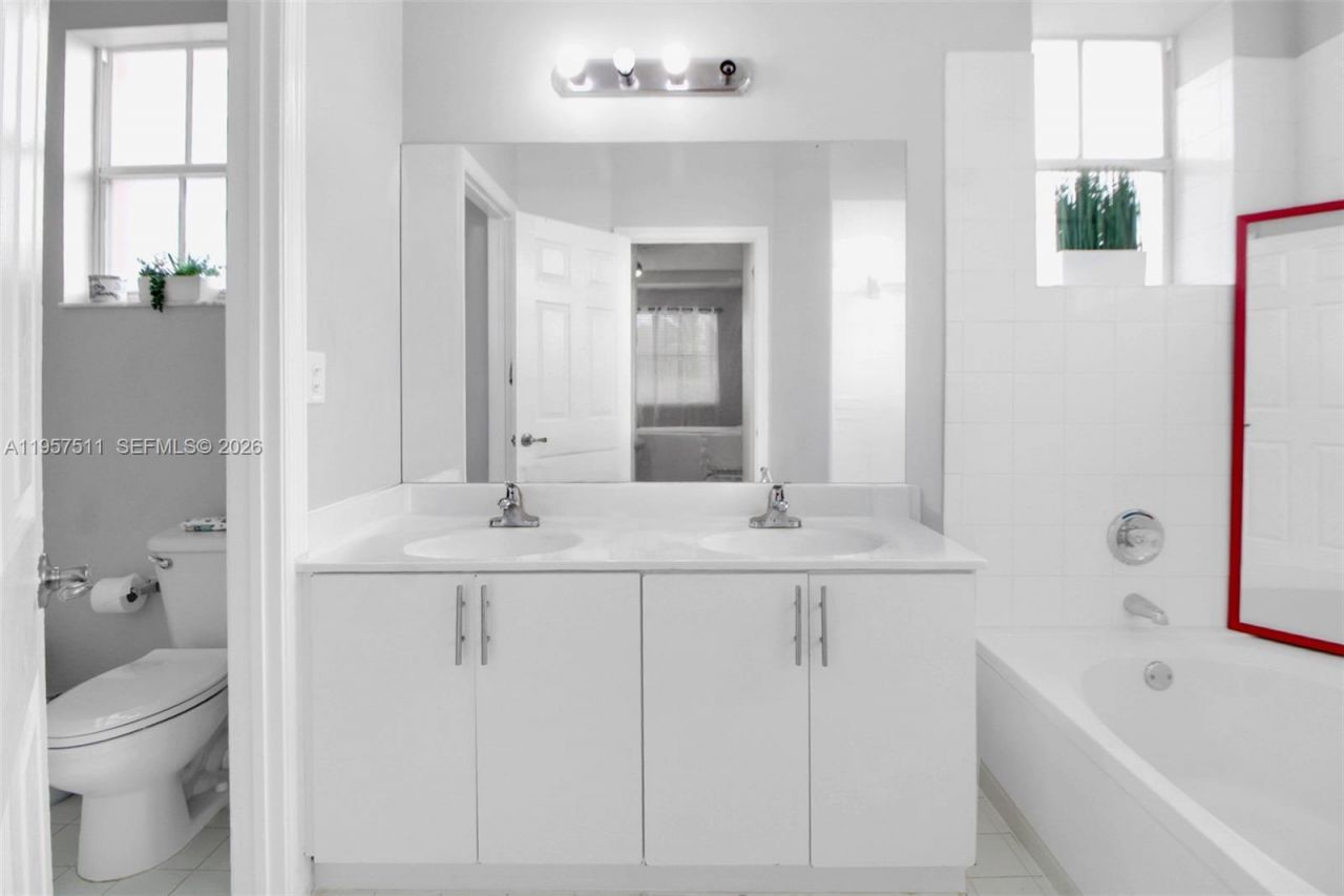 10755 SW 244th Ter, Homestead, FL 33032 Photo