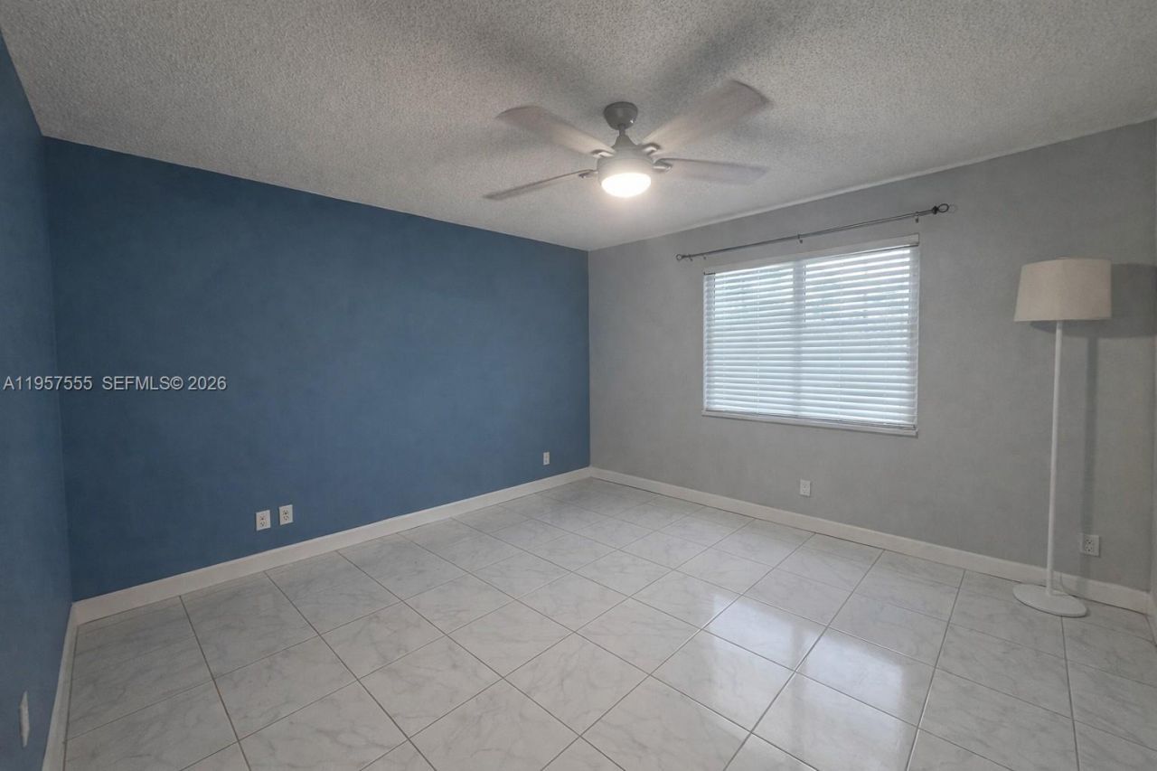 3910 Inverrary Blvd, Unit 603-B, Lauderhill, FL 33319 Photo