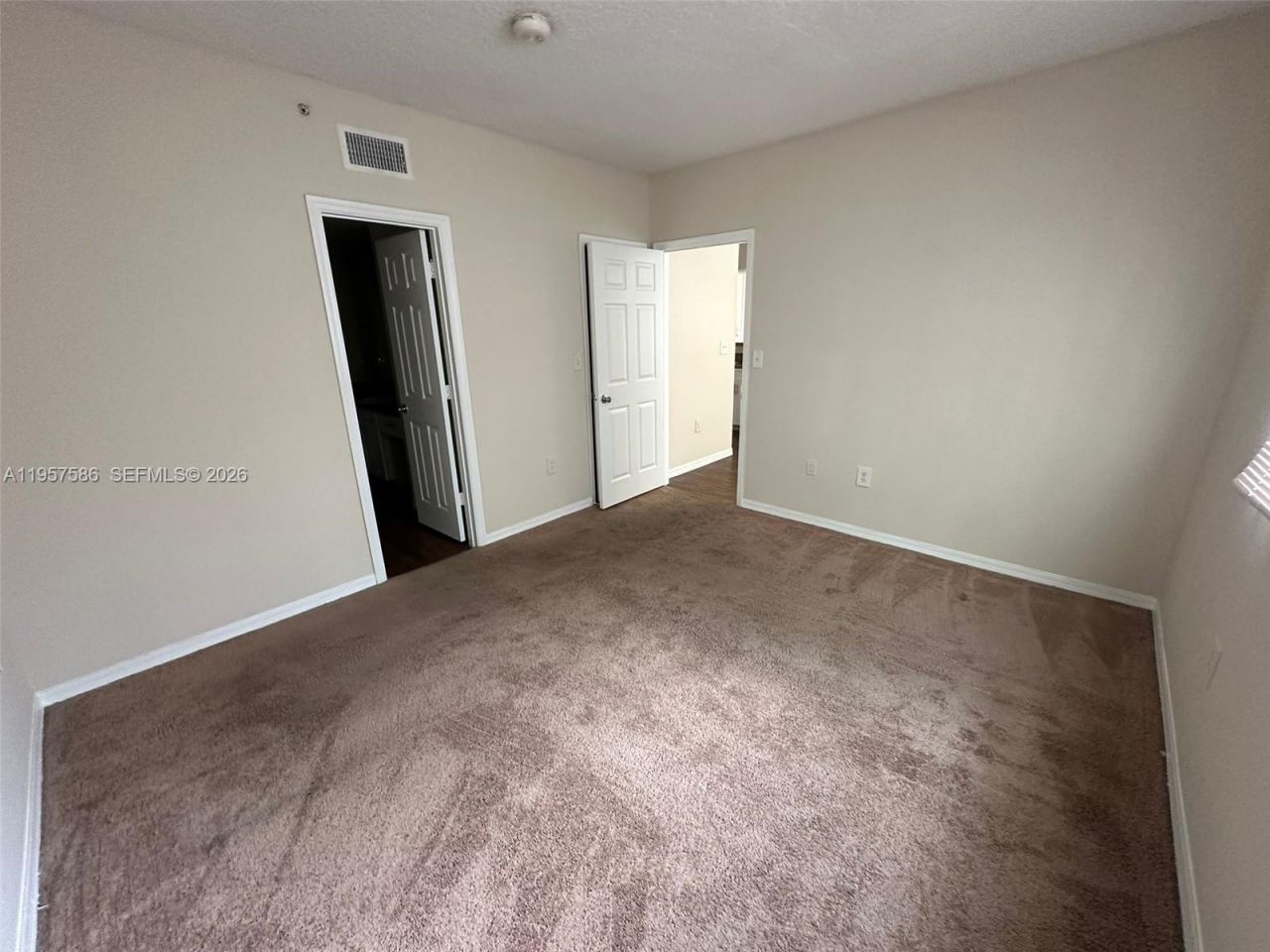 11600 SW 2nd St, Unit 18208, Pembroke Pines, FL 33025 Photo