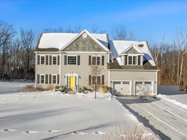 14 Teresa Dr, Millis, MA 02054