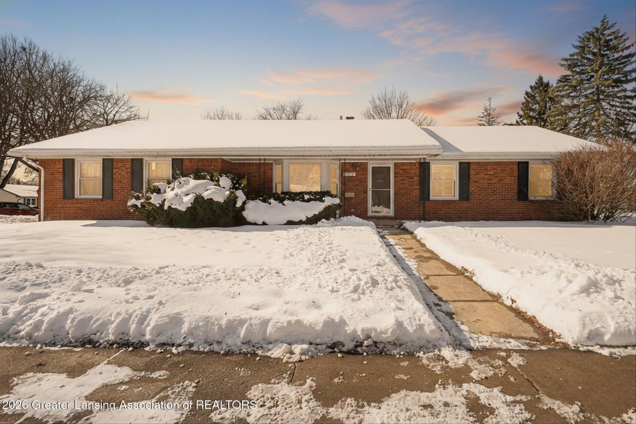 2201 Post Oak Lane, Lansing, MI 48912 Main Photo