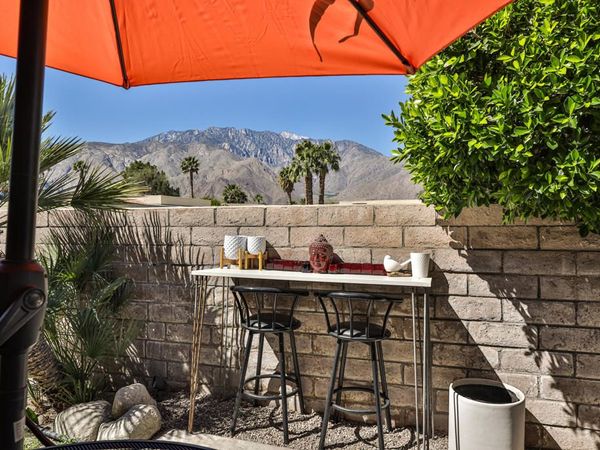 1181 Sunflower Lane, Palm Springs, CA 92262