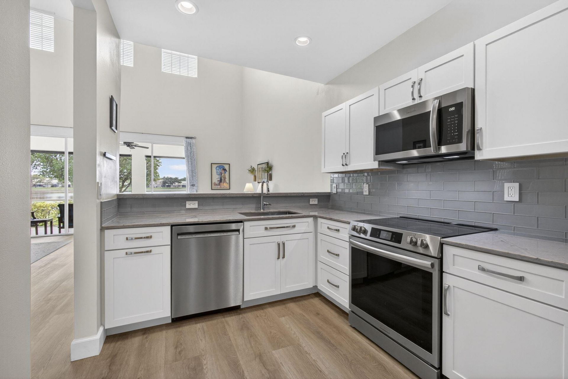 10726 Pelican Drive, Wellington, FL 33414 Photo