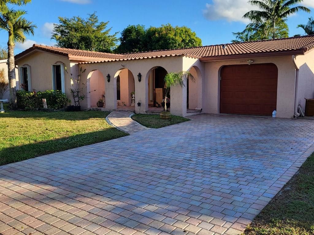 10478 NW 4th Street, Plantation, FL 33324 Photo