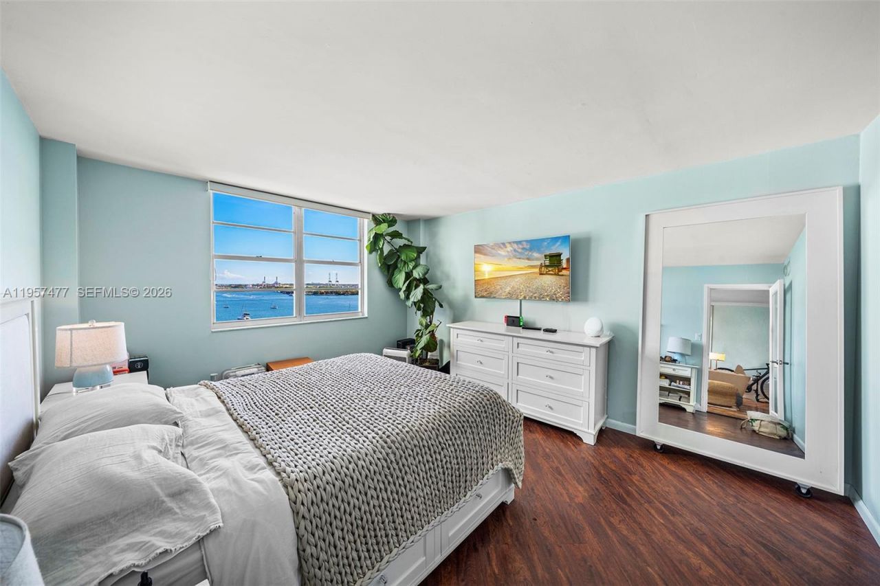 5 Island Ave , Unit 15G, Miami Beach, FL 33139 Photo