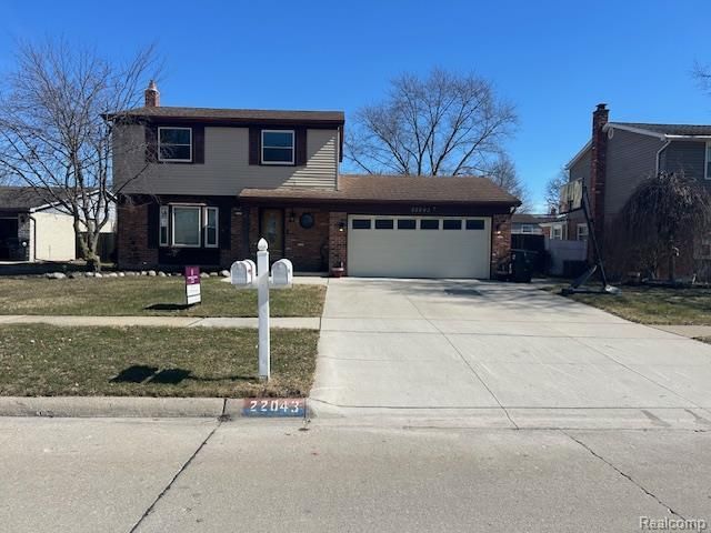 22043 Hillcrest Court, Woodhaven, MI 48183 Main Photo