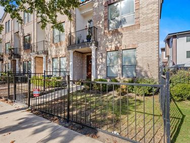 13900 Noel Road, Unit 23, Dallas, TX 75240