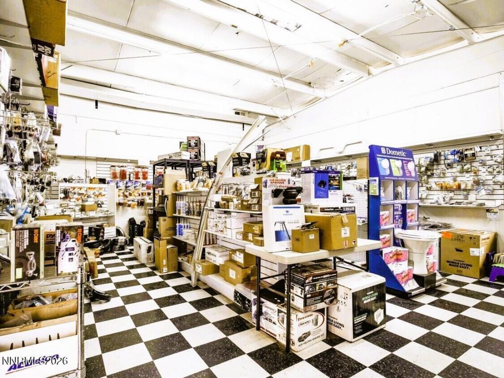 1417 Industrial Way, Gardnerville, NV 89410 Photo