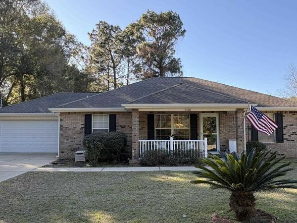 1126 Farmer St, Crestview, FL 32539