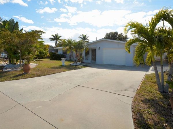 1313 MANGO AVENUE, VENICE, FL 34285